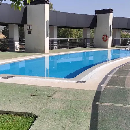 Parking Y Piscina Incluido Apartment Cordoba